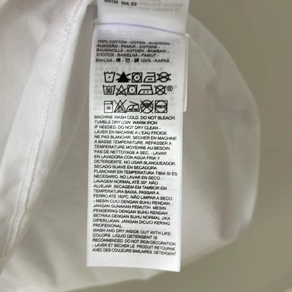 Levi’s‎ The Perfect Womens Tee Logo White Cotton Sz 1X NWT - Picture 4 of 4
